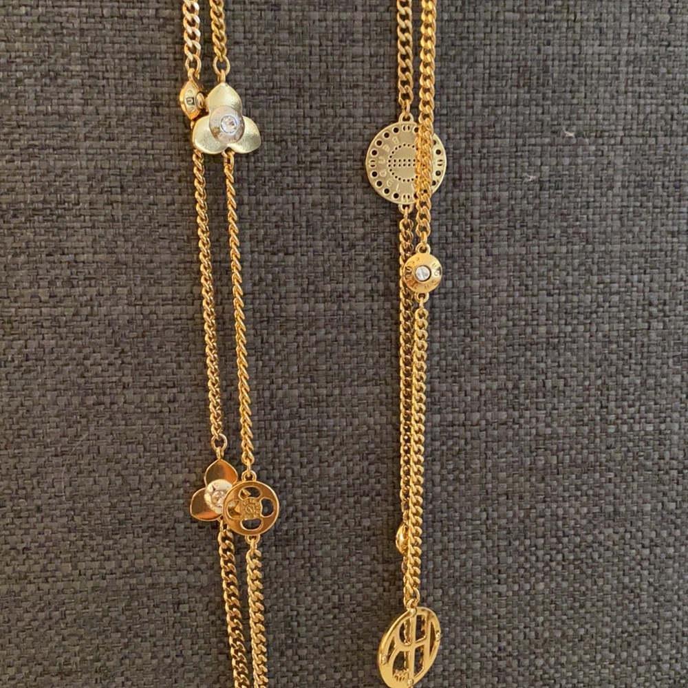 Gold - Picture 2 of 4